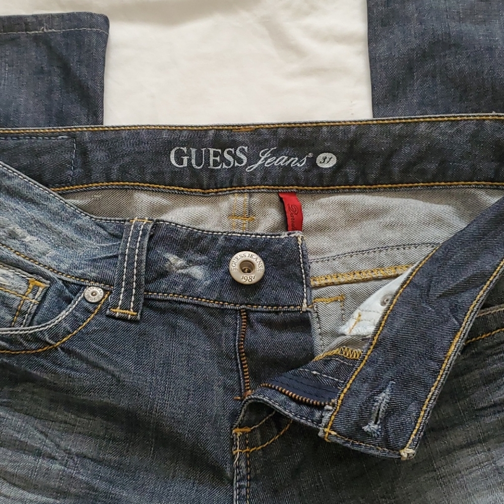 Guess Jeans - Picture 4 of 12